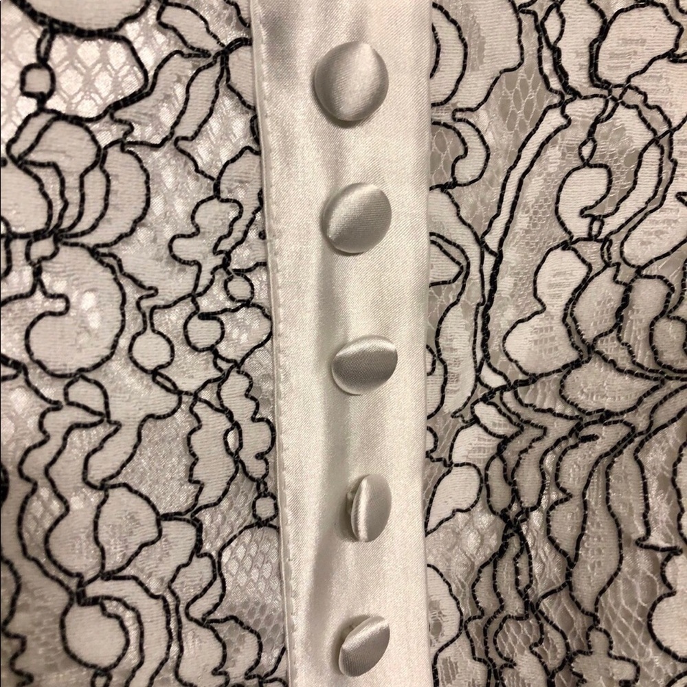 Formal dresses - Picture 6 of 8